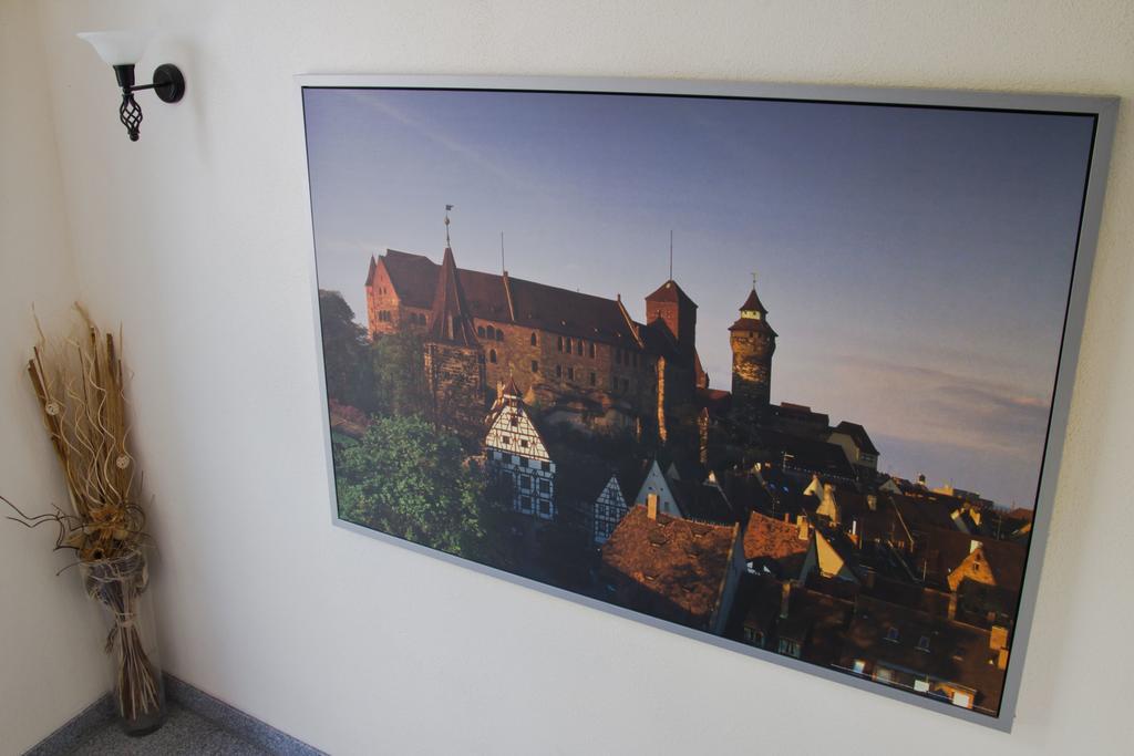 Gaestehaus Zur Kurve Цирндорф Екстер'єр фото